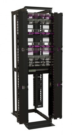Hyperline CMF-OR-42U-150x106-C-RAL9005 Вертикальный кабельный организатор 42U для стоек ORK2A, ORL1, ширина 150мм, объединение в ряды, высота пальцев 106мм с крышками, черный - фото 7