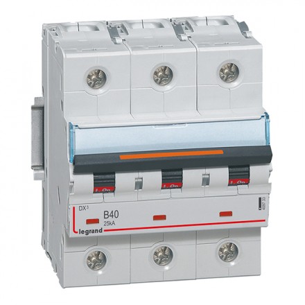 LEGRAND 409733 Автоматический выключатель, серия DX3, B40A, 25кА, 3-полюсный