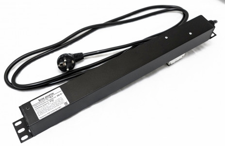 Hyperline SHE19-6SH-B-2.5EU Блок розеток для 19" шкафов, горизонтальный, 6 розеток Schuko, автоматический выключатель, кабель питания 2.5м (3х1.5мм2) с вилкой Schuko 16A, 250В, 482.6x44.4x44.4мм (ШхГхВ), корпус алюминий, черный - фото 3