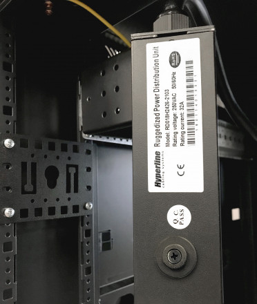 Hyperline PMR-1U-TM-RAL9005 Кронштейн 1U, Т-пазы и с перфорацией под крепеж типа "монетка", цвет черный RAL9005 (8 шт. в комплекте) - фото 8