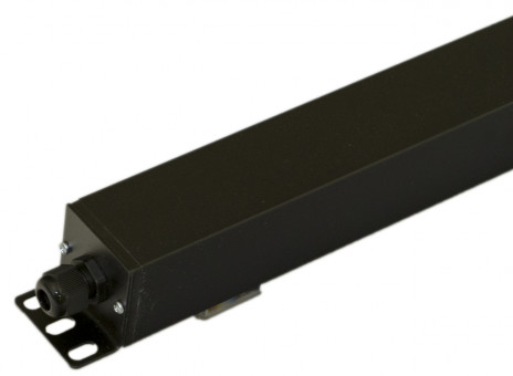 Hyperline SHE19-8SH-S-CB Блок розеток для 19" шкафов, горизонтальный, 8 розеток Schuko, выключатель с подсветкой, без кабеля питания, клеммная колодка 16A, 250В, 482.6x44.4x44.4мм (ШхГхВ), корпус алюминий, черный - фото 3