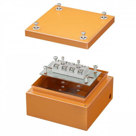 DKC / ДКС FSK30410 (Заказная) Коробка стальная FS с гладкими стенками и клеммниками IP66,150х150х80мм,4р, 450V,20A,10мм.кв, нерж.контакт