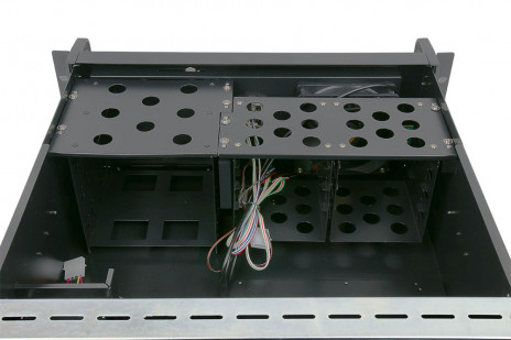Cabeus CL-407L Корпус cерверный 19" 4U, RM (ДxШxВ)мм: 530x430x177, 3x5.25"+1x3.5"+8x3.5"HDD, без блока питания - фото 8