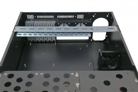 Cabeus CL-407L Корпус cерверный 19" 4U, RM (ДxШxВ)мм: 530x430x177, 3x5.25"+1x3.5"+8x3.5"HDD, без блока питания - фото 9