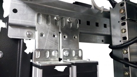 REM R-32-20C13-10C19-A-I-1420-K Вертикальный блок розеток Rem-32 без шнура с авт., инд., 20 IEC 60320 C13, 10 IEC 60320 C19, 32 А, алюм., 33-38U, колодка, черный - фото 5