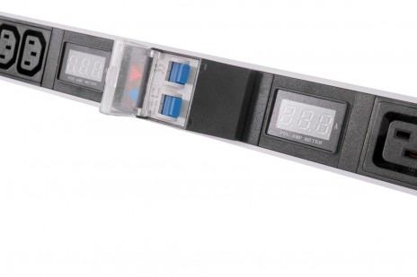 REM R-32-2x(10C13-5C19-A-Am)-1420-K Вертикальный блок розеток Rem-32 на 2 контура по 10 IEC 60320 C13, 5 IEC 60320 C19 с авт., и амп., 2 х 16 А, алюм., 33-38U, колодка, черный - фото 4