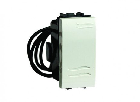 DKC / ДКС 76021BL (Заказная) Выключатель типа "кнопка" с подсветкой, 1-клавишный, 1М, 16А, 250В, IP20, белый RAL 9010, BRAVA