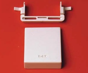 DKC / ДКС 10046 In-liner Classic Адаптер для миниканалов 40х17.0мм и 50х20.0мм (используется с коробками PDD-N60 или PDD-N120),пластик, белый RAL 9016 - фото 2